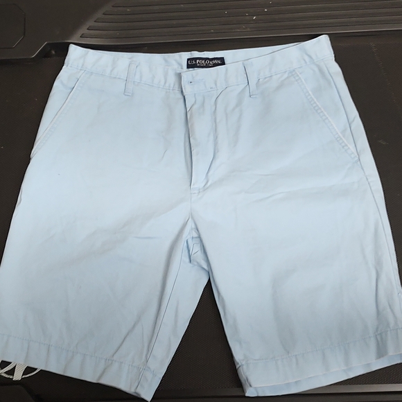 Men Short Pants - Picture 9 of 10